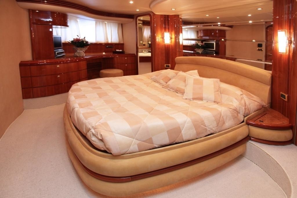 [21m-Yacht-PRINCESS-SISSI]-6509-17.jpg