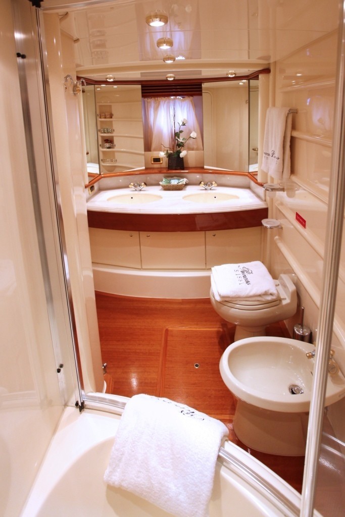 [21m-Yacht-PRINCESS-SISSI]-6509-23.jpg