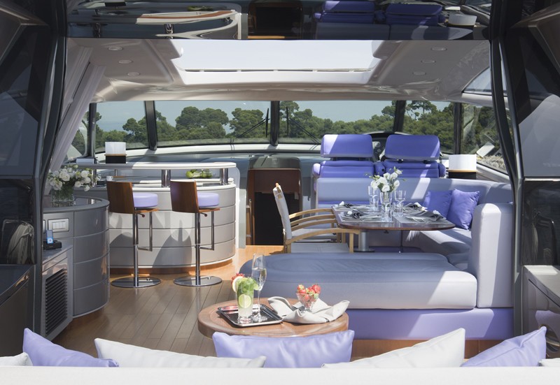 [23m-Yacht-LOW-BLOW]-6915-150.jpg