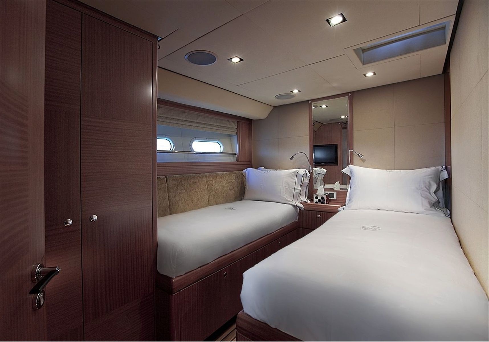 [24m-Yacht-AIYANA]-6055-26.jpg