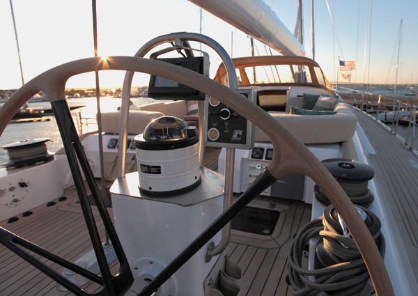 [24m-Yacht-CLEVELANDER]-6176-79.jpg