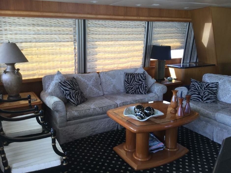 [25m-Yacht-CAPTIVATOR]-6857-158.jpg