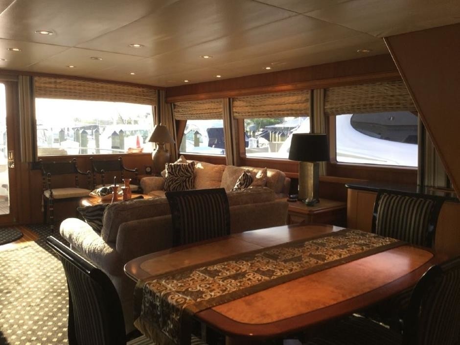 [25m-Yacht-CAPTIVATOR]-6857-19.jpg