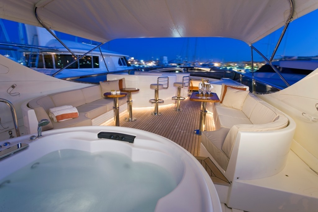 [26m-Yacht-BLUEBIRD-OF-HAPPINESS]-6598-157.jpg
