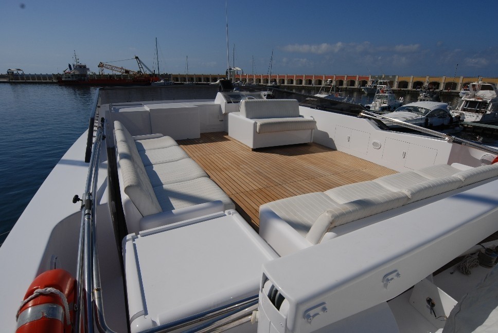 [26m-Yacht-MABLU]-6210-168.jpg
