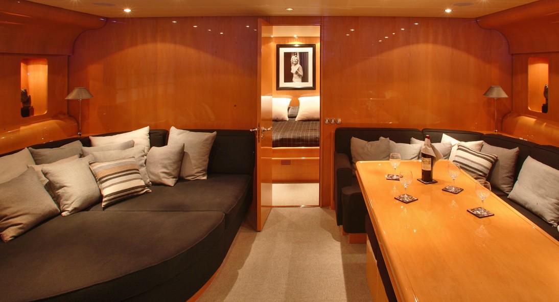 [27m-Yacht-SARAH-A]-6808-105.jpg