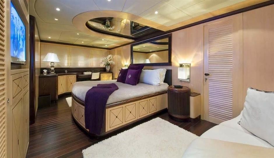 [28m-Yacht-BEAR-MARKET]-6812-156.jpg