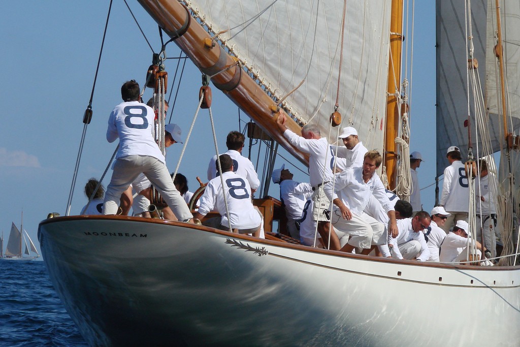 [29m-Yacht-MOONBEAM-IV]-6832-75.jpg