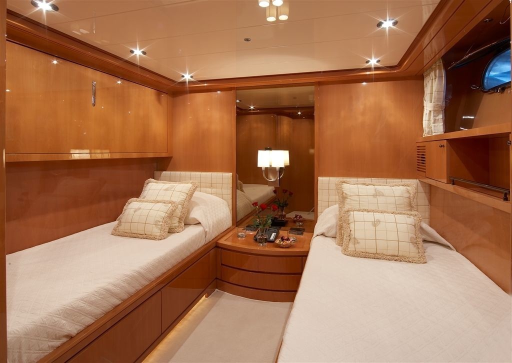 [30m-Yacht-SOLONA]-6700-132.jpg