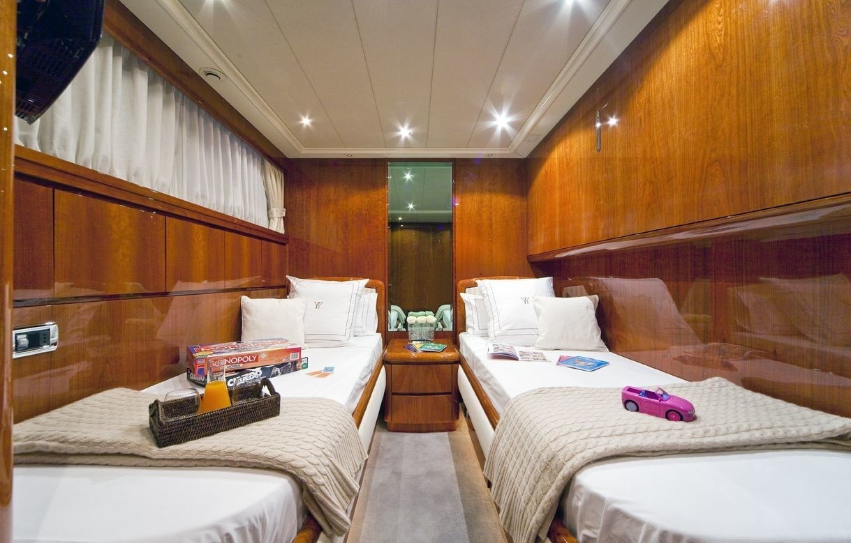 [30m-Yacht-SYNERGY]-6189-26.jpg