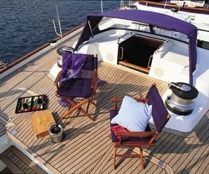 [30m-Yacht-WAVELENGTH]-651-160.jpg