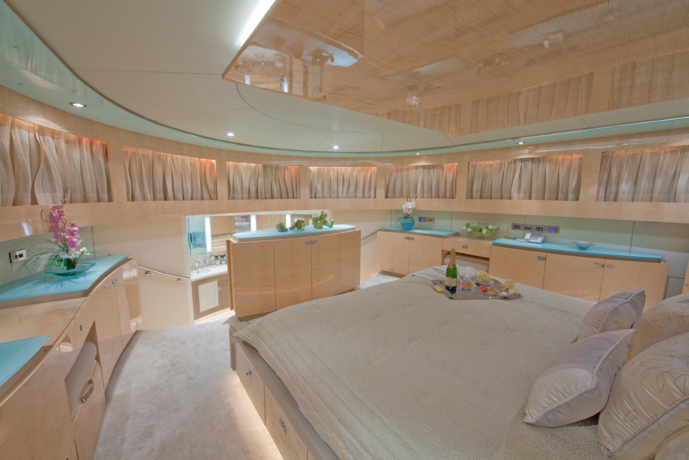 [31m-Yacht-DIAMOND-GIRL]-6181-102.jpg