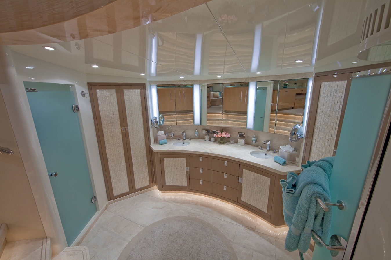 [31m-Yacht-DIAMOND-GIRL]-6181-28.jpg