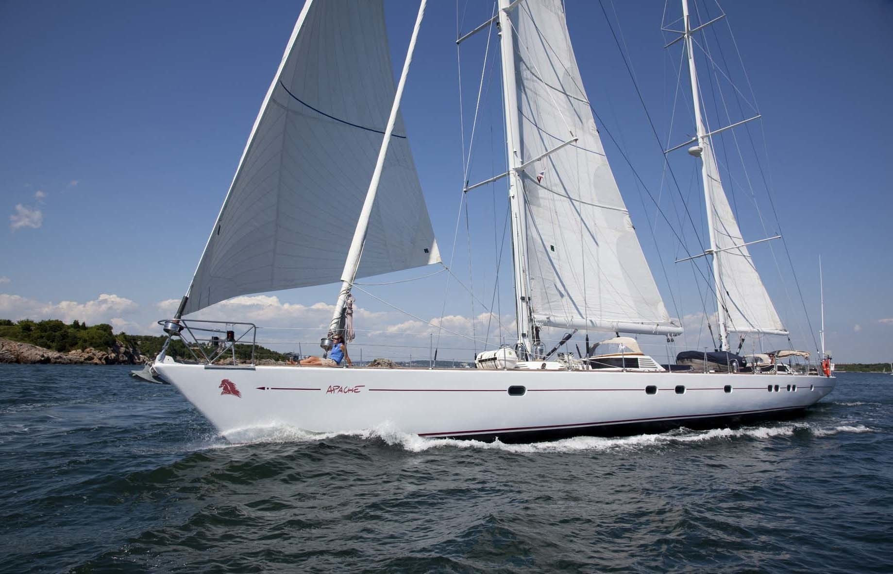 [32m-Yacht-APACHE]-6071-13.jpg