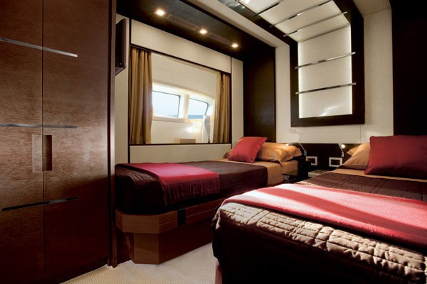 [32m-Yacht-DUKE]-6046-131.jpg