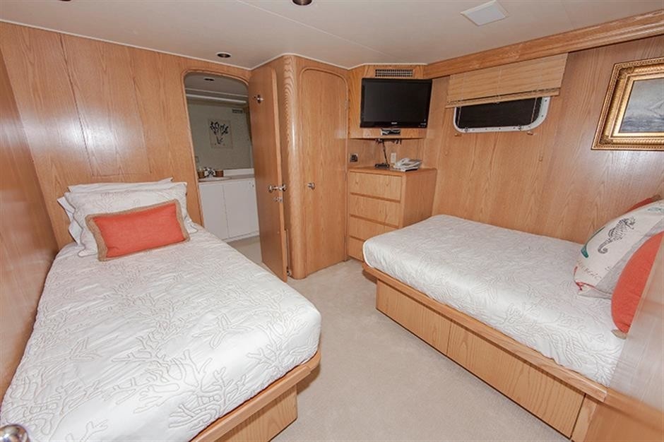[32m-Yacht-FREE-BIRD]-6659-21.jpg