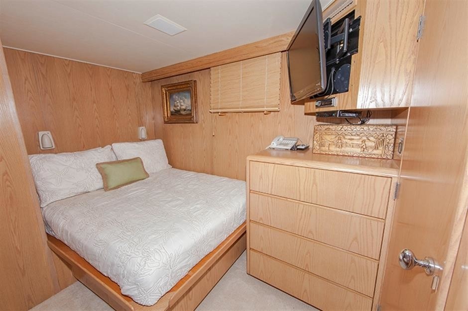 [32m-Yacht-FREE-BIRD]-6659-68.jpg