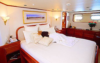 [33m-Yacht-HUNTRESS]-619-147.jpg