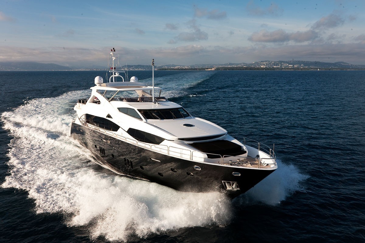[34m-Yacht-BLACK-AND-WHITE]-6122-18.jpg