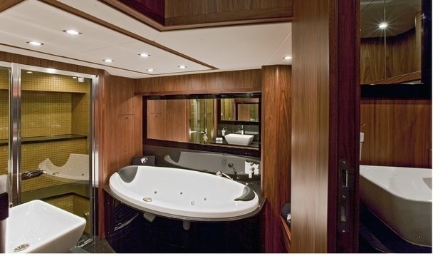 [34m-Yacht-BLACK-AND-WHITE]-6122-47.jpg