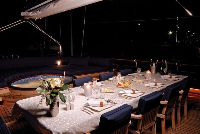 [34m-Yacht-BLUE-EYES]-6795-167.jpg