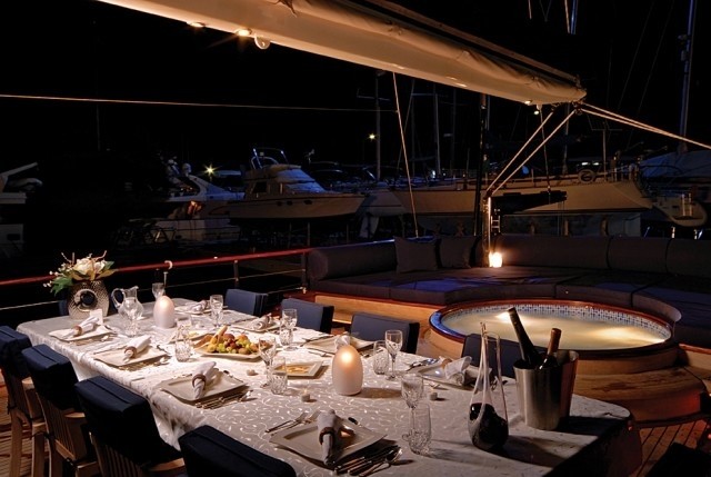 [34m-Yacht-BLUE-EYES]-6795-89.jpg