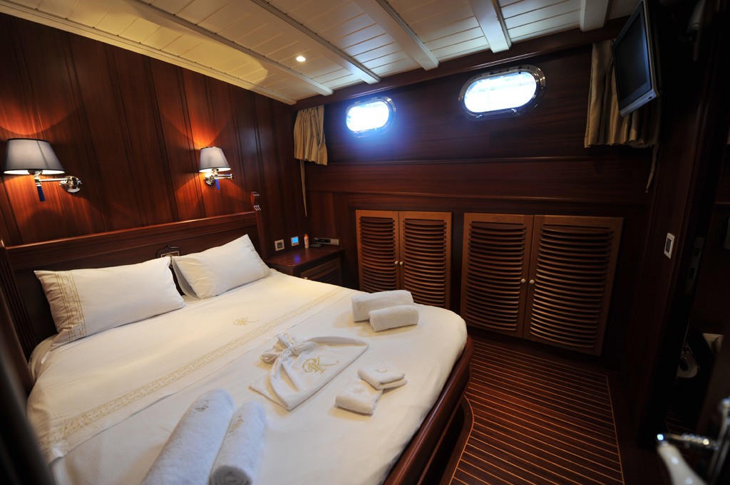 [34m-Yacht-PRINCESS-KARIA-II]-6794-113.jpg