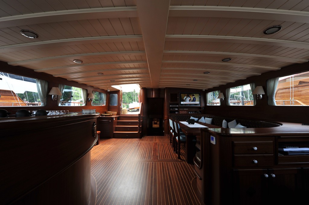 [34m-Yacht-PRINCESS-KARIA-II]-6794-156.jpg