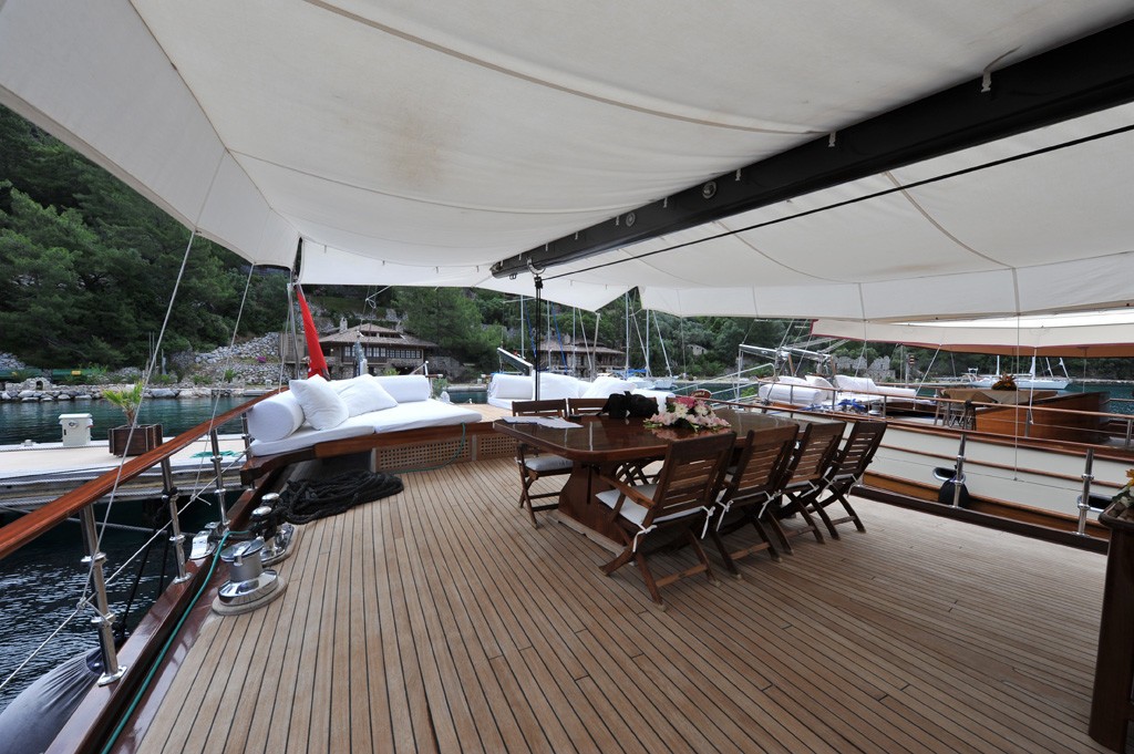 [34m-Yacht-PRINCESS-KARIA-II]-6794-26.jpg