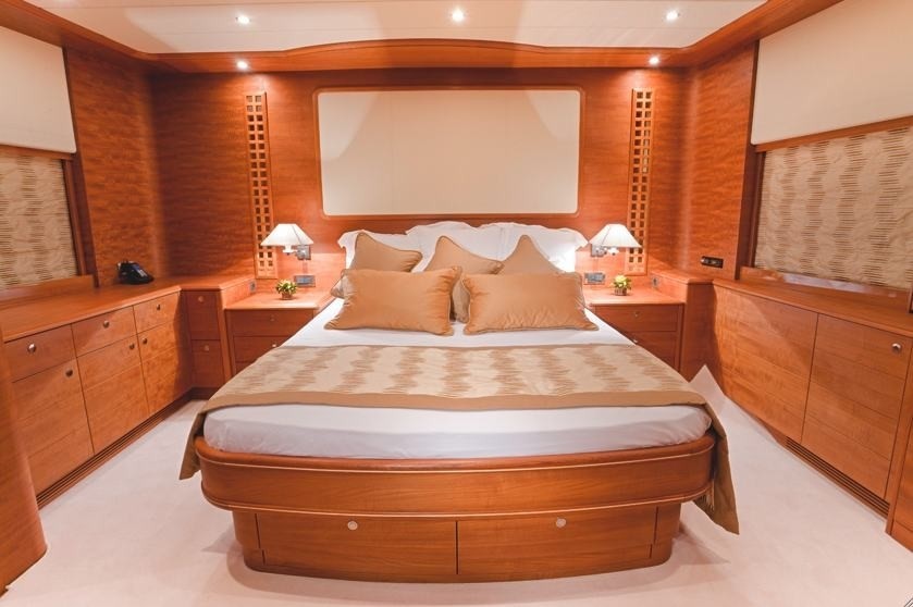 [35m-Yacht-LADY-EMMA]-6034-176.jpg