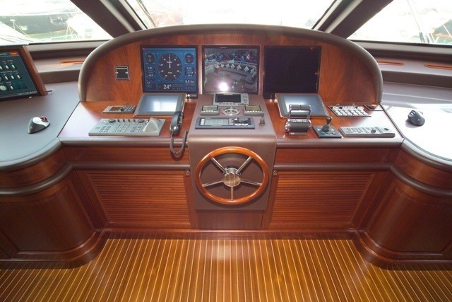 [36m-Yacht-ANDIAMO]-6195-116.jpg