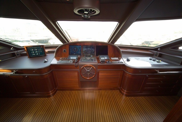 [36m-Yacht-ANDIAMO]-6195-199.jpg