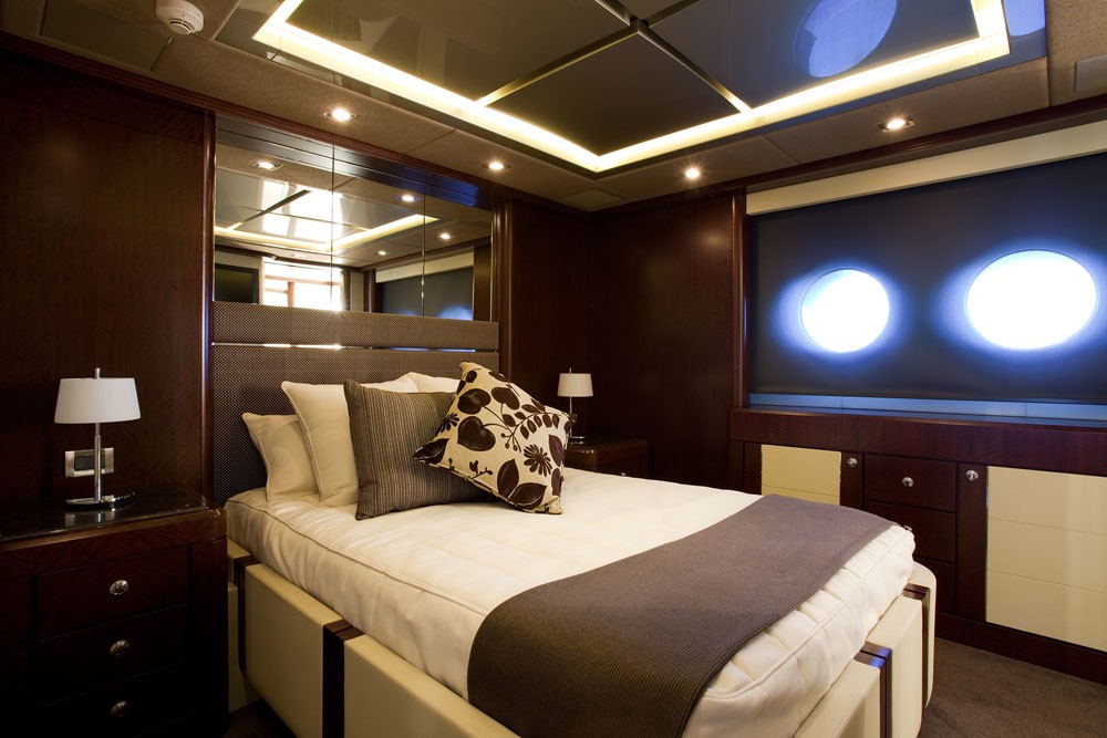 [36m-Yacht-QUANTUM]-6483-156.jpg