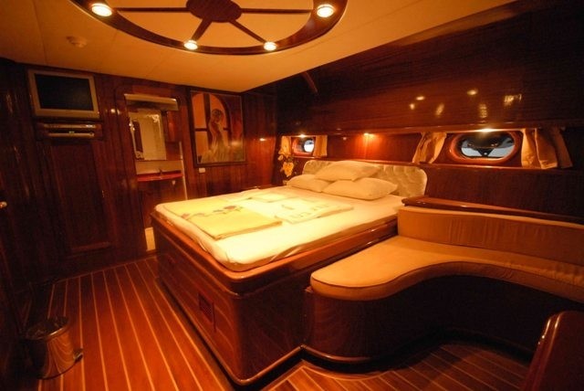 [38m-Yacht-ESMA-SULTAN]-6885-106.jpg