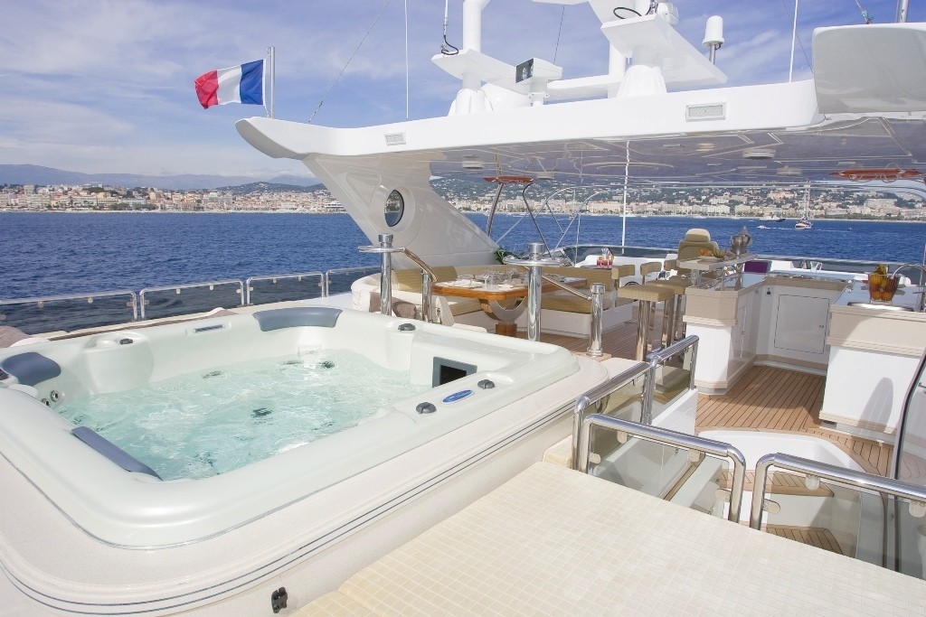 [38m-Yacht-GRENADINES-III]-6119-159.jpg