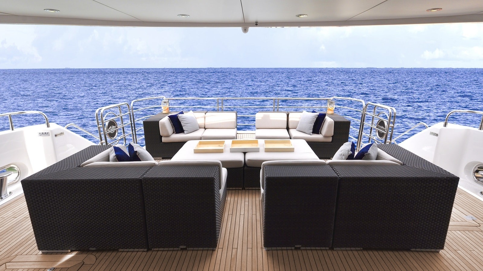 [40m-Yacht-CHIQUI]-6396-13.jpg