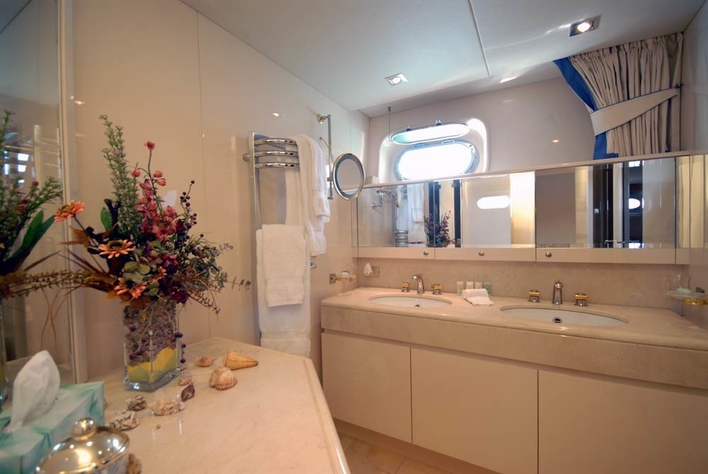[41m-Yacht-LADYSHIP]-6137-50.jpg
