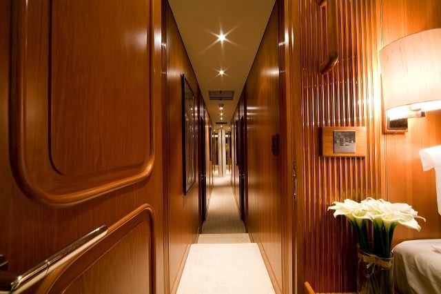 [41m-Yacht-MIRABELLA-III]-6090-112.jpg