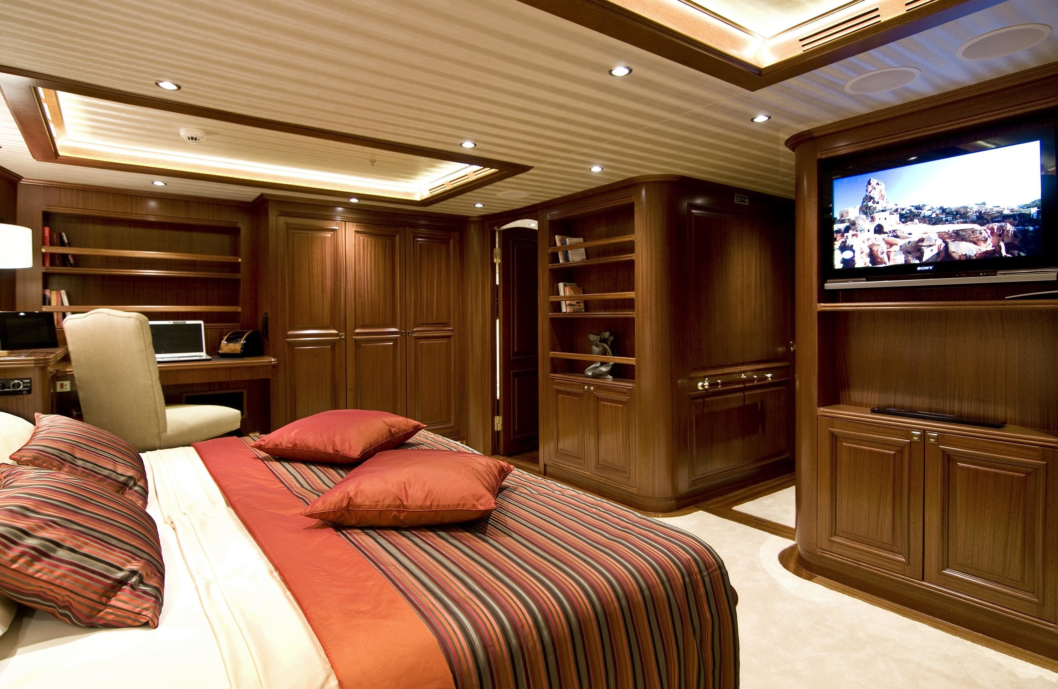 [43m-Yacht-CLEAR-EYES]-6560-151.jpg