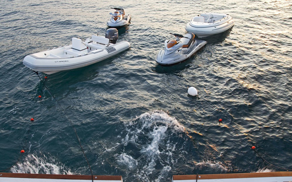 [44m-Yacht-FAN-TOO]-6061-207.jpg