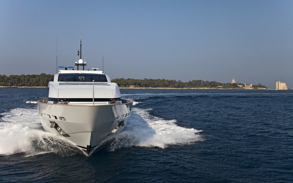 [44m-Yacht-FAN-TOO]-6061-37.jpg