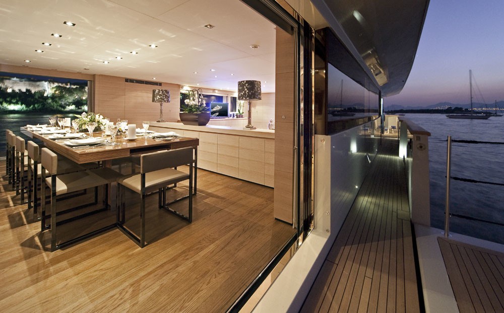 [44m-Yacht-FAN-TOO]-6061-83.jpg
