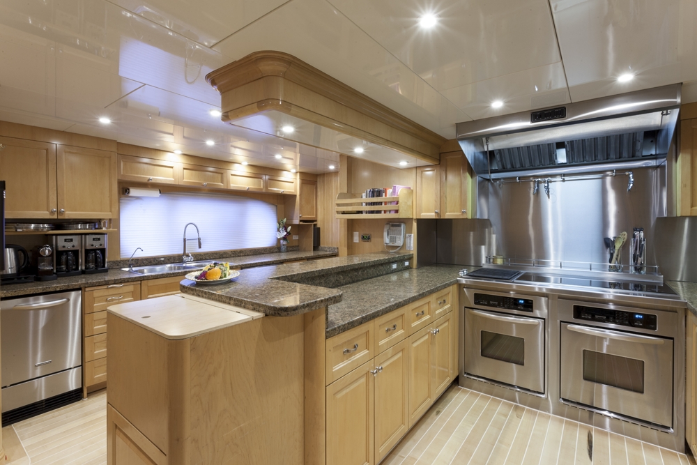 [45m-Yacht-ATTITUDE]-6058-82.jpg