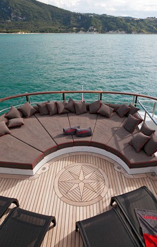 [50m-Yacht-LIBERTY]-6356-89.jpg