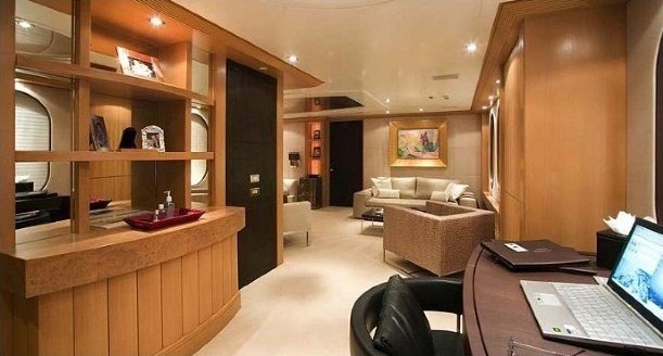 [50m-Yacht-MALIBU]-6535-180.jpg