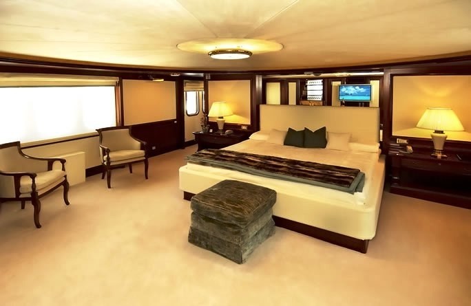[57m-Yacht-LADY-K-II]-694-91.jpg