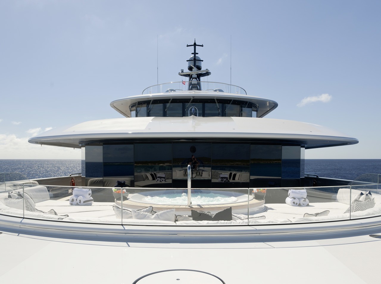 [90m-Yacht-PHOENIX-2]-6052-39.jpg