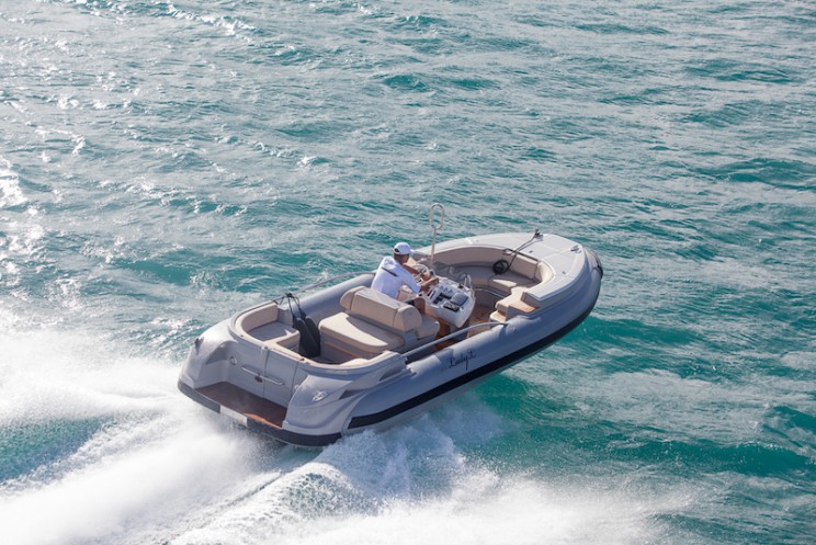 [MOTOR-YACHT-ZENTRIC]-6453-10.jpg
