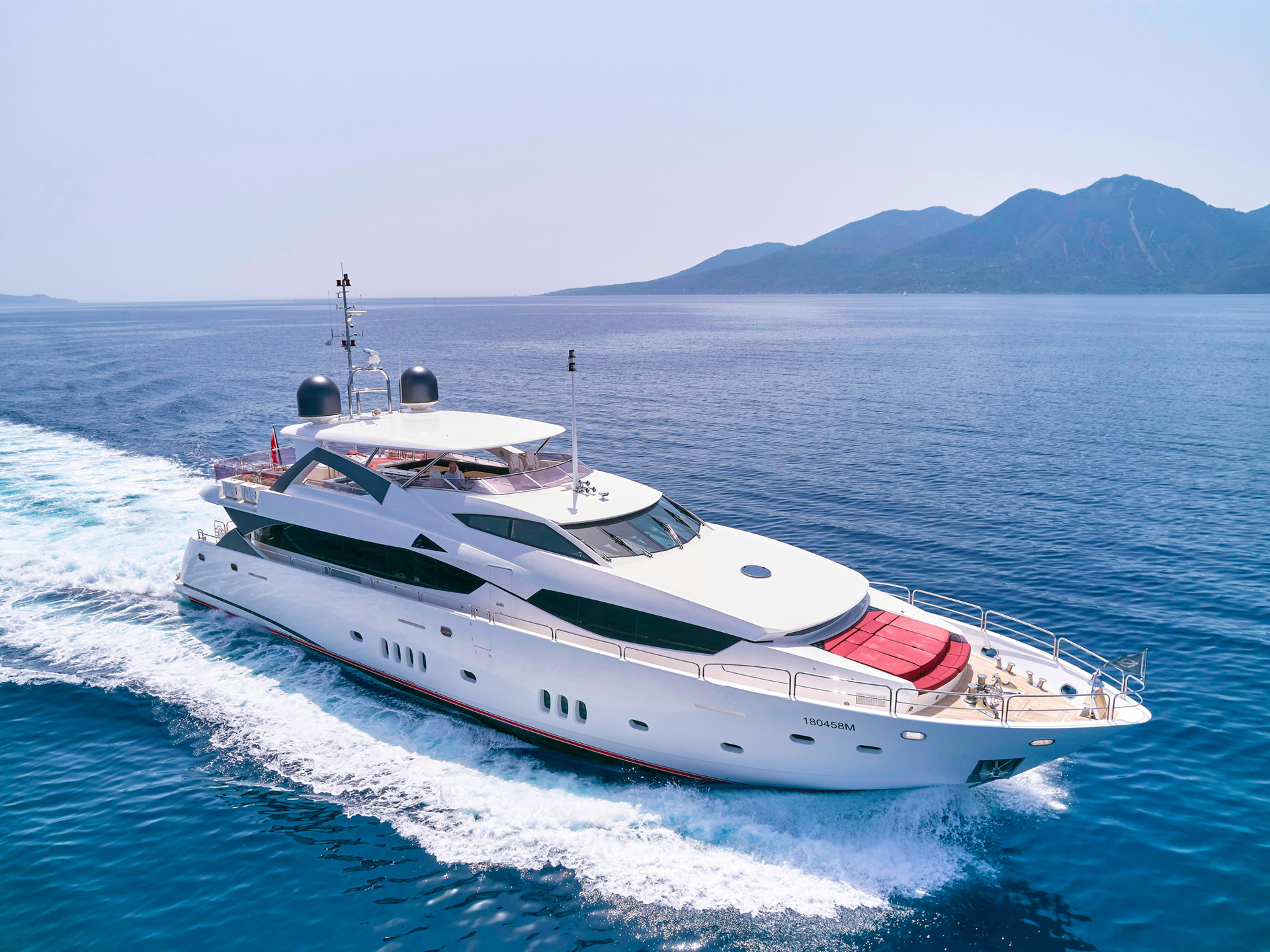 1.2 Motor yacht WHITE PEARL I.jpg