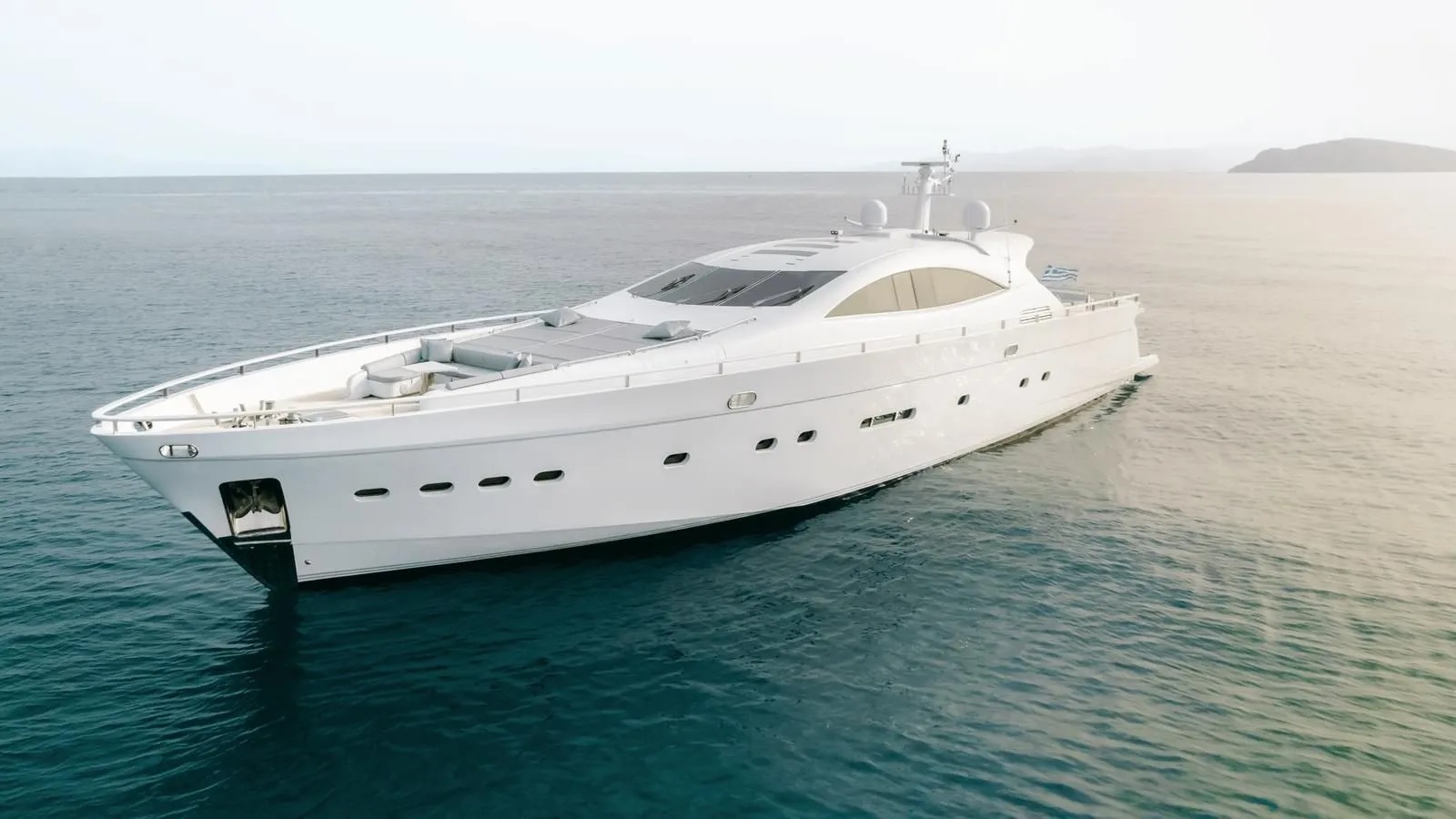 101 Superyacht MAC.jpg